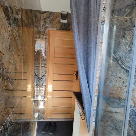 Pokoj Z Prywatna Lazienka Na Korytarzu Wysoka Przy Jeziorze Bielawa  Exterior foto