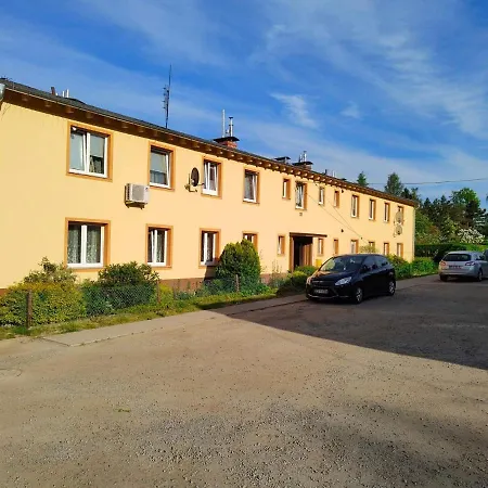 Pokoj Z Prywatna Lazienka Na Korytarzu Wysoka Przy Jeziorze Bielawa  Exterior foto