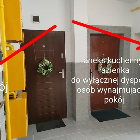Pokoj Z Prywatna Lazienka Na Korytarzu Wysoka Przy Jeziorze Bielawa  Exterior photo
