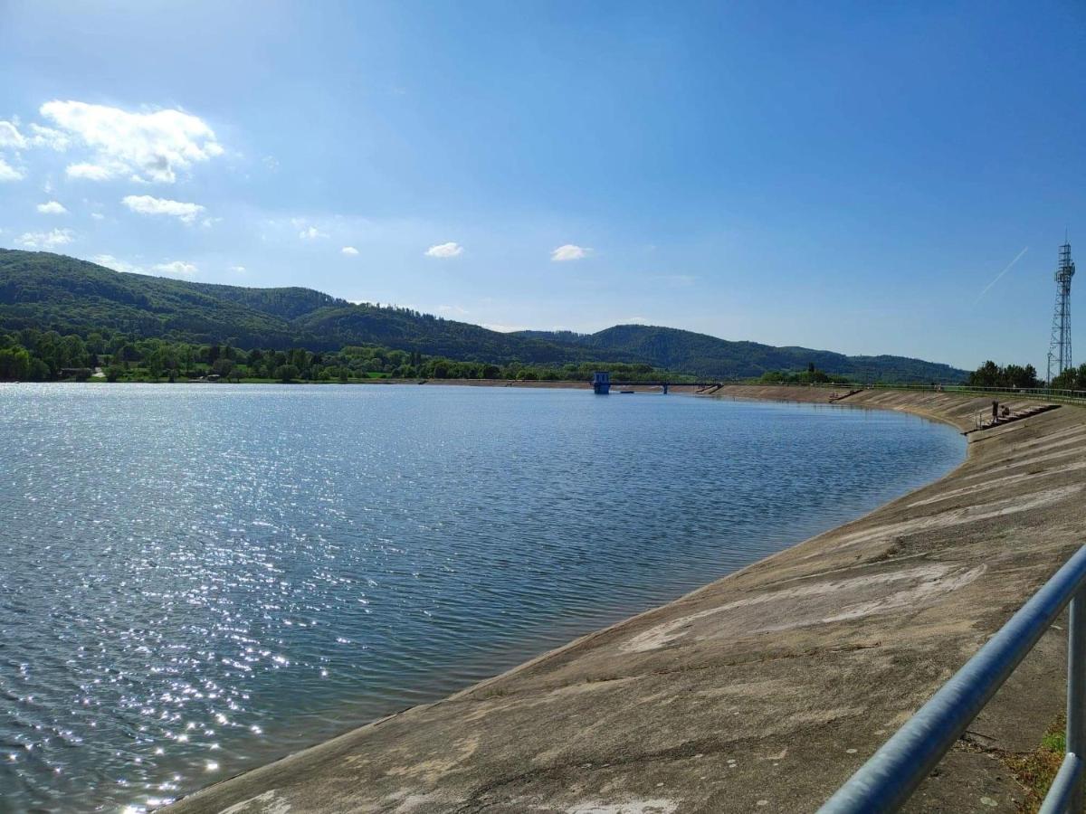 Z Prywatna Lazienka Na Korytarzu Wysoka Przy Jeziorze Bielawa (Dzierzoniow)