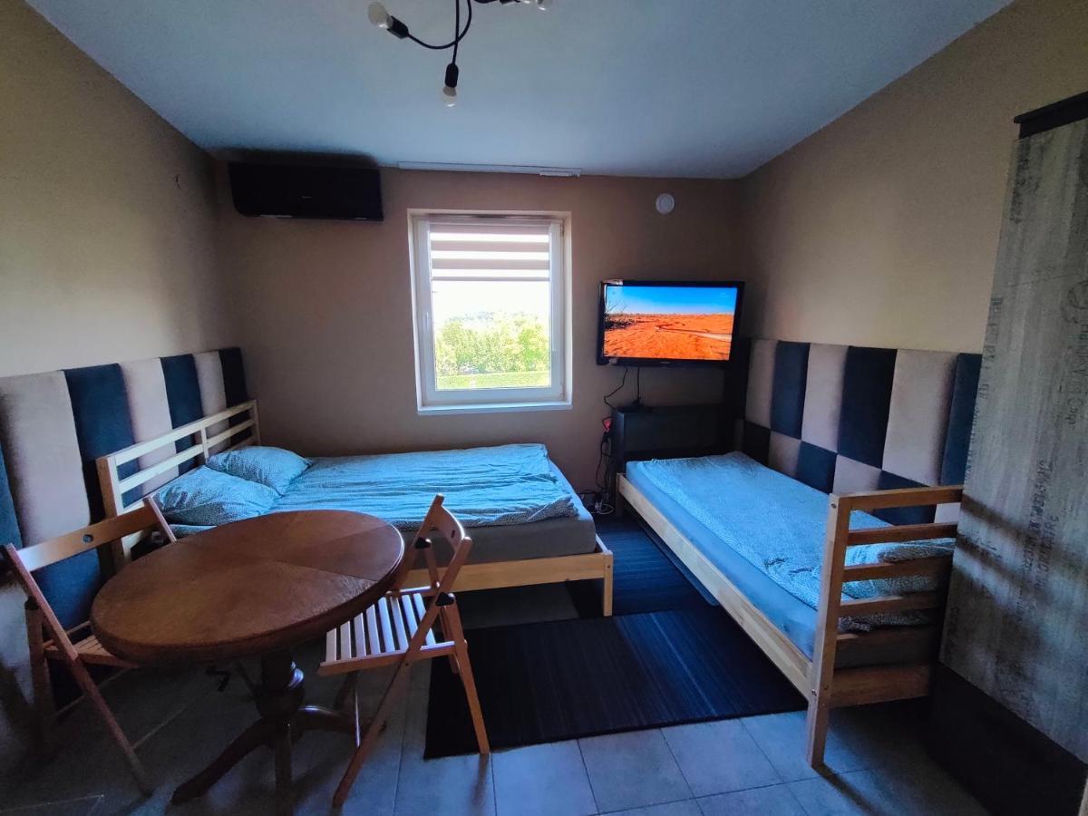 Apartment Z Prywatna Lazienka Na Korytarzu Wysoka Przy Jeziorze Bielawa (Dzierzoniow)
